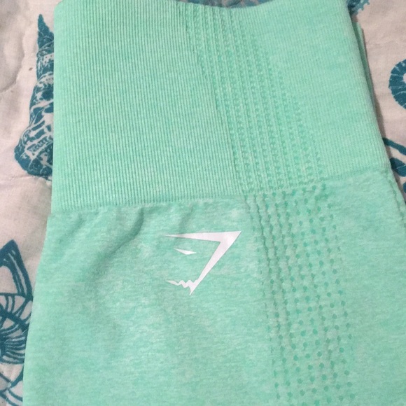 XS GymShark vital bright green set - Picture 5 of 8